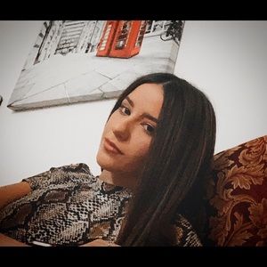 Meet your Posher, Jennifer